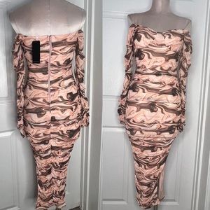 NWT Privy Printed Over the Shoulder Slit Midi Bodycon Dress